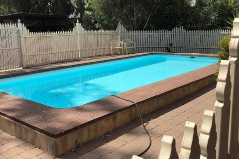 Olde Horsham Motor Inn - Holiday Sunshine Coast 4