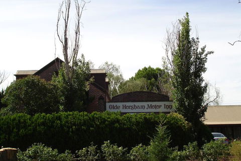 Olde Horsham Motor Inn - Holiday Sunshine Coast 1