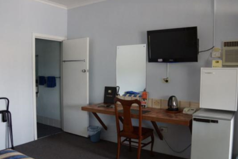 Glenndale Park Motel - Sunshine Coast Tourism 6