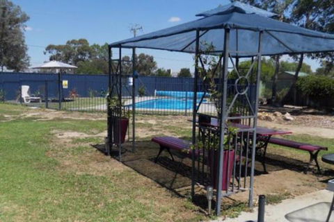 Glenndale Park Motel - Sunshine Coast Tourism 2