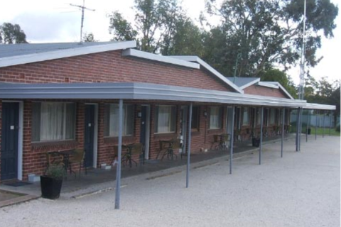 Glenndale Park Motel - Sunshine Coast Tourism 7