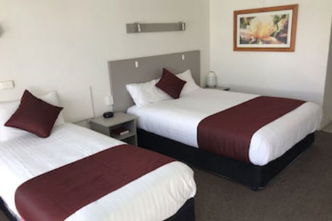 Cobb Inlander Motel - Sunshine Coast Tourism 0