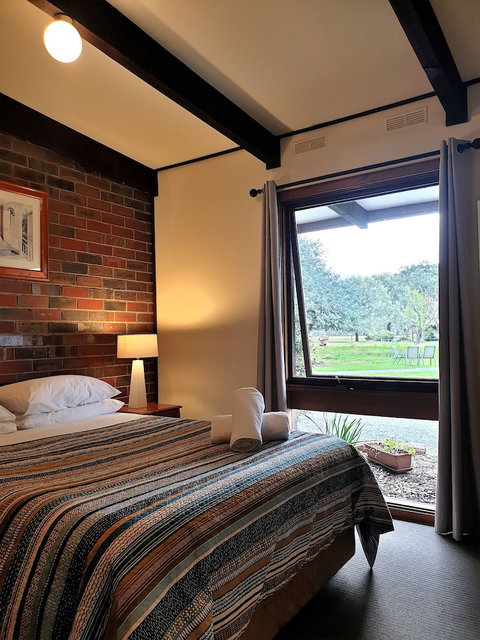 Halls Haven Holiday Units - Holiday Sunshine Coast 5