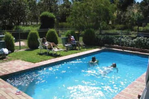 Aristocrat Waurnvale Motel - Holiday Sunshine Coast 1
