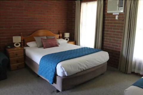 Aristocrat Waurnvale Motel - Holiday Sunshine Coast 2