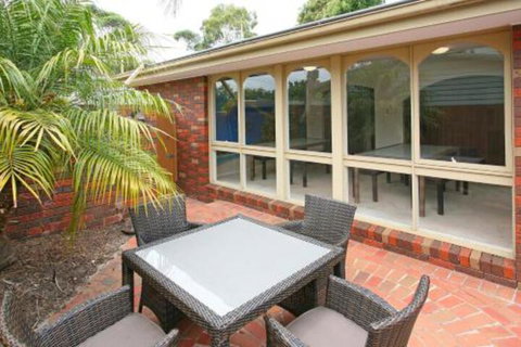 Frankston B & B - Sunshine Coast Tourism 5