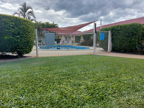 Emerald Explorers Inn - Sunshine Coast Tourism 2