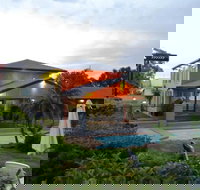 Country Leisure Motor Inn - Sunshine Coast Tourism