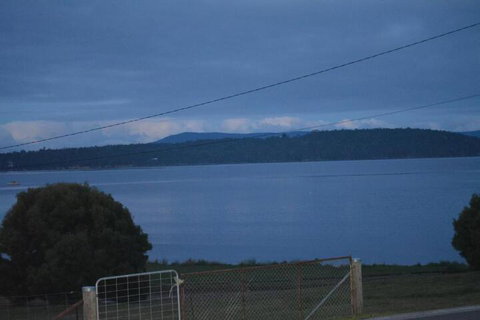 Smugglers Rest Apartments Dover - Holiday Sunshine Coast 5