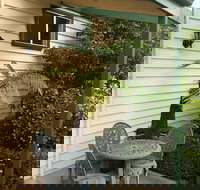 Daylesford Central Motor Inn - Holiday Sunshine Coast