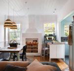 Wombat Hill Cottage - Sunshine Coast Tourism