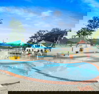 Clog Barn Caravan Park - Holiday Sunshine Coast