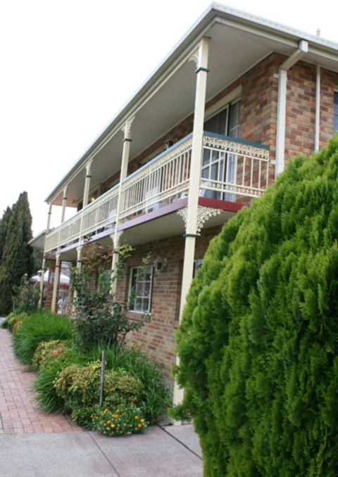 Grand Manor Motor Inn - Queanbeyan - Holiday Sunshine Coast 1