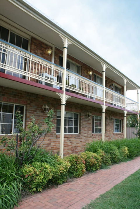 Grand Manor Motor Inn - Queanbeyan - Holiday Sunshine Coast 4
