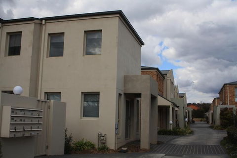 Grand Manor Motor Inn - Queanbeyan - Holiday Sunshine Coast 0