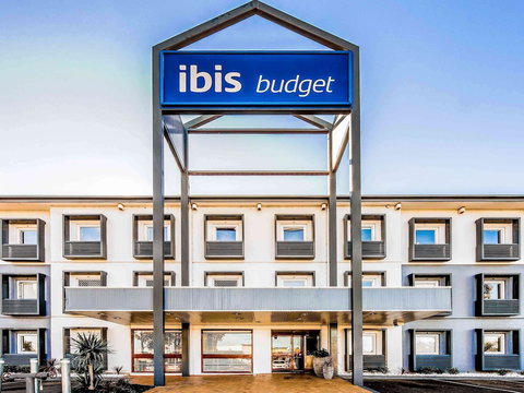 Ibis Budget Campbelltown - Holiday Sunshine Coast 1