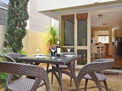 Park Vista Executive Townhouses - Holiday Sunshine Coast 2