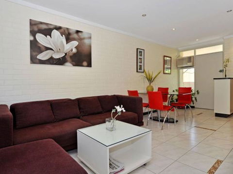 Park Vista Executive Townhouses - Holiday Sunshine Coast 0
