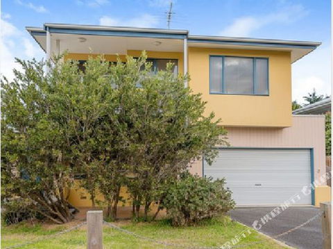 Fabulous Townhouse At The Famous Smiths Beach - Holiday Sunshine Coast 0