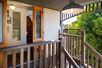 Alpha Loft - Holiday Sunshine Coast 3