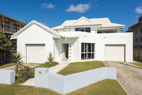 Serendipity - Sunshine Coast Tourism 0