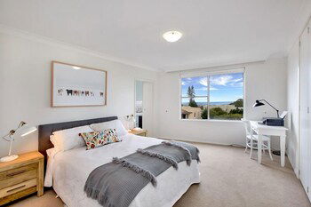 Bellevue Belle - Sunshine Coast Tourism 1