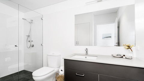 Your Luxury Escape - Carinya Cottages 4 - Holiday Sunshine Coast 6