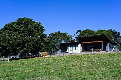 Your Luxury Escape - Carinya Cottages 4 - Holiday Sunshine Coast 0