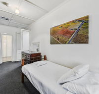Triune House Bed  Breakfast - Holiday Sunshine Coast