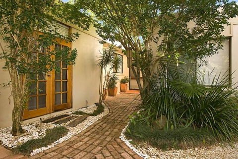 4 / 26 Paterson Street Byron Bay Absolute Serenity - Sunshine Coast Tourism 4
