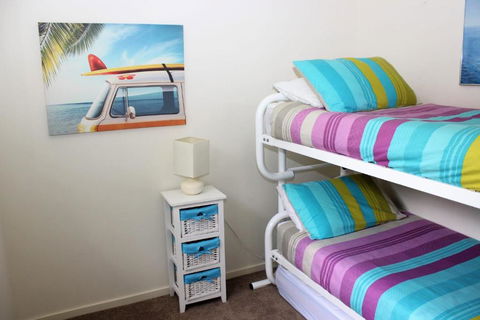PACIFIC PALMS - Sunshine Coast Tourism 5
