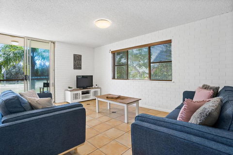 2 / 56 Lawson StreetatClarkes Beach - Sunshine Coast Tourism 1