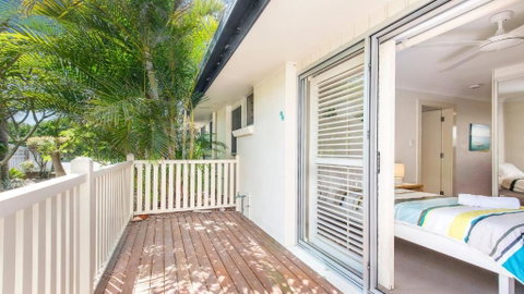 Barefoot In Lennox WiFi Foxtel Pool - Sunshine Coast Tourism 3