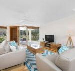 The Palms 1 at Clarkes Beach - Sunshine Coast Tourism