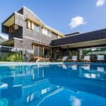 Byron Beausoleil Belongil Beach - Sunshine Coast Tourism 0