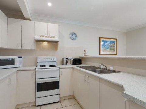 Walk On Birubi 1 / 40 Ocean Ave Pet Friendly WIFI Boat Parking & Water Views - Sunshine Coast Tourism 3