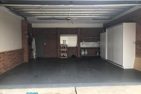 Taboga 3 Bedroom 3 Bathroom Villia - Holiday Sunshine Coast 2