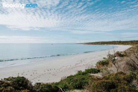 Glamping At September Beach Lincoln National Park - Holiday Sunshine Coast 2
