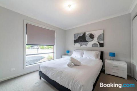 Averys Retreat - Holiday Sunshine Coast 3