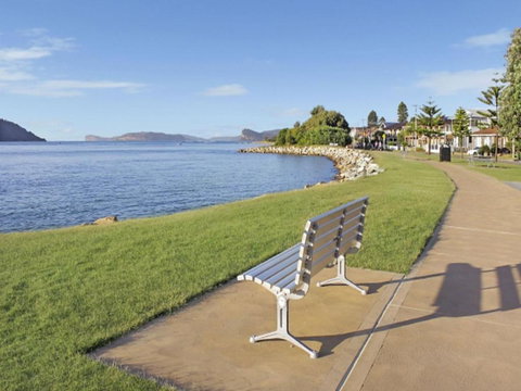 Hinterland Luxury 1 Bedroom Hinterland View Apt - Holiday Sunshine Coast 2