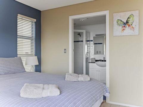 Aqua Shores Award Winning Apartment - Holiday Sunshine Coast 3