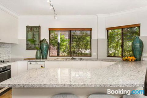 2 / 66 Lawson Street Byron Bay Koranba - Sunshine Coast Tourism 4