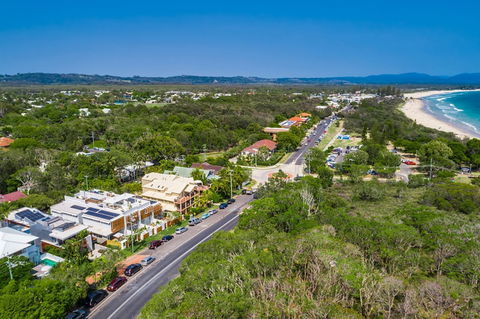Your Luxury Escape - Driftwood Three - Sunshine Coast Tourism 0