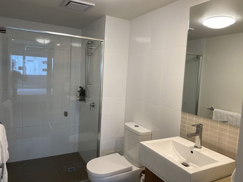 Airtrip Apartments On River Street - Holiday Sunshine Coast 3