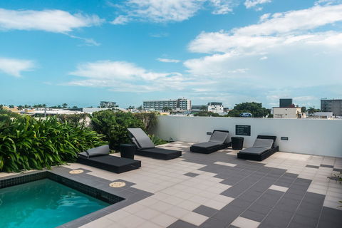 Airtrip Apartments On River Street - Holiday Sunshine Coast 0