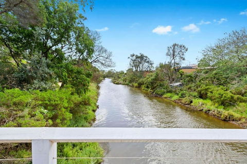 AMORE A Tranquil Retreat With Couples Spa - Holiday Sunshine Coast 5