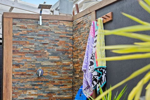 AMORE A Tranquil Retreat With Couples Spa - Holiday Sunshine Coast 3