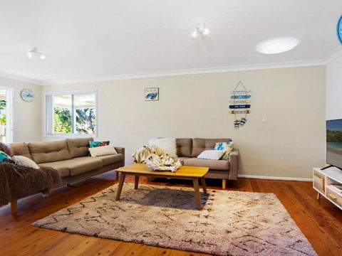 Sams Beach Shack - Holiday Sunshine Coast 2