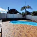 Across The Road From The Beach! - Sunshine Coast Tourism 0