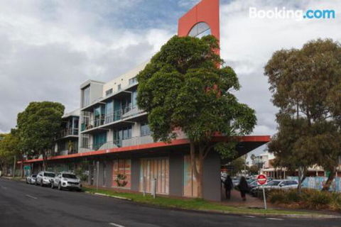 Heart Of Sandringham Apartment By Ready Set Host - Sunshine Coast Tourism 2